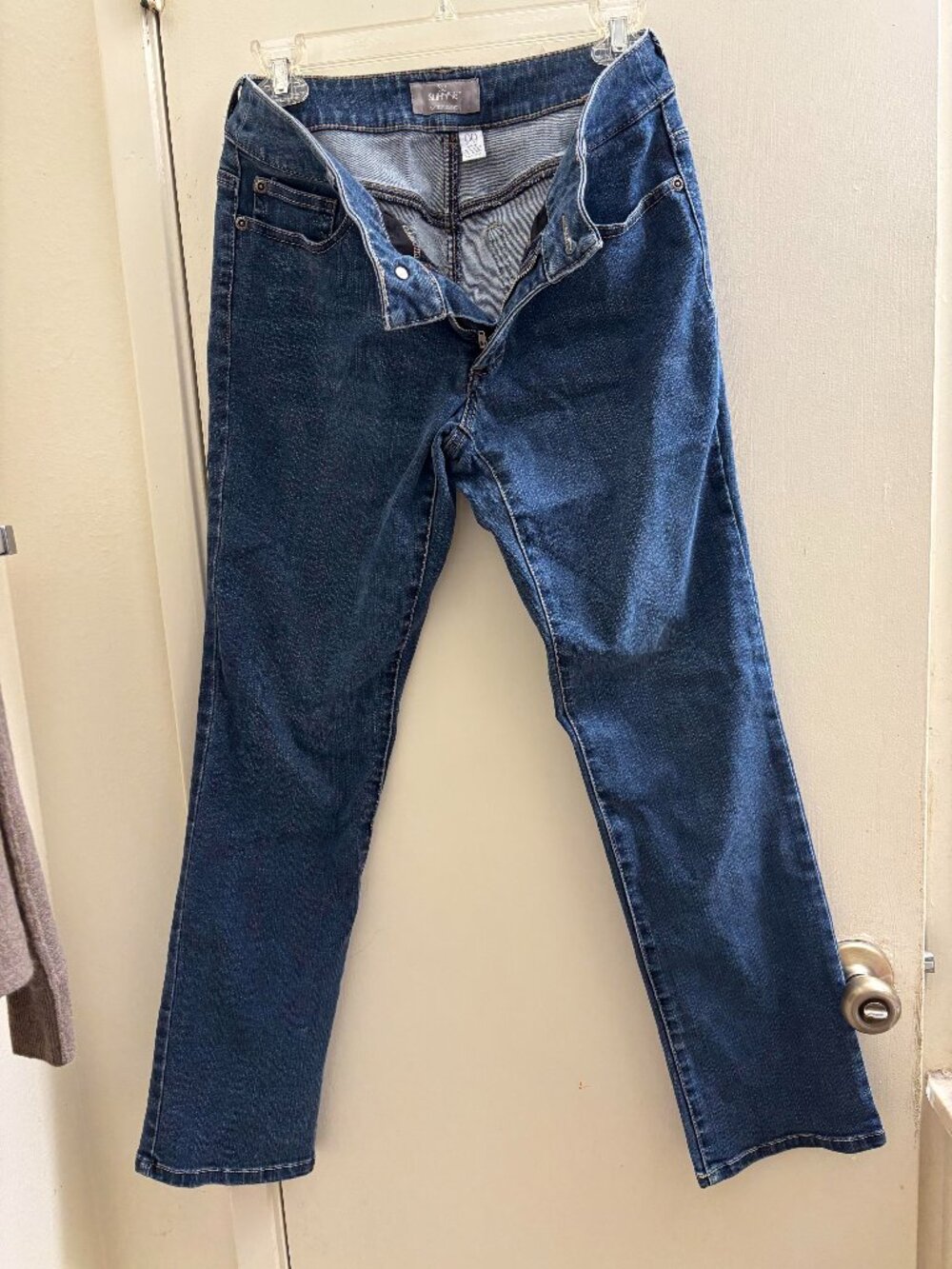 Chico  Size: 00  (Women Size 4/6) Jeans